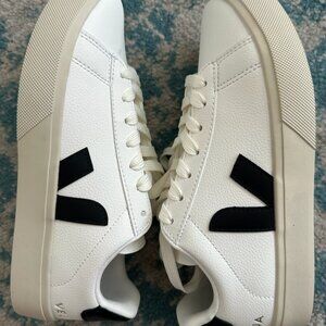 Veja Women Campo Sneakers Black - White